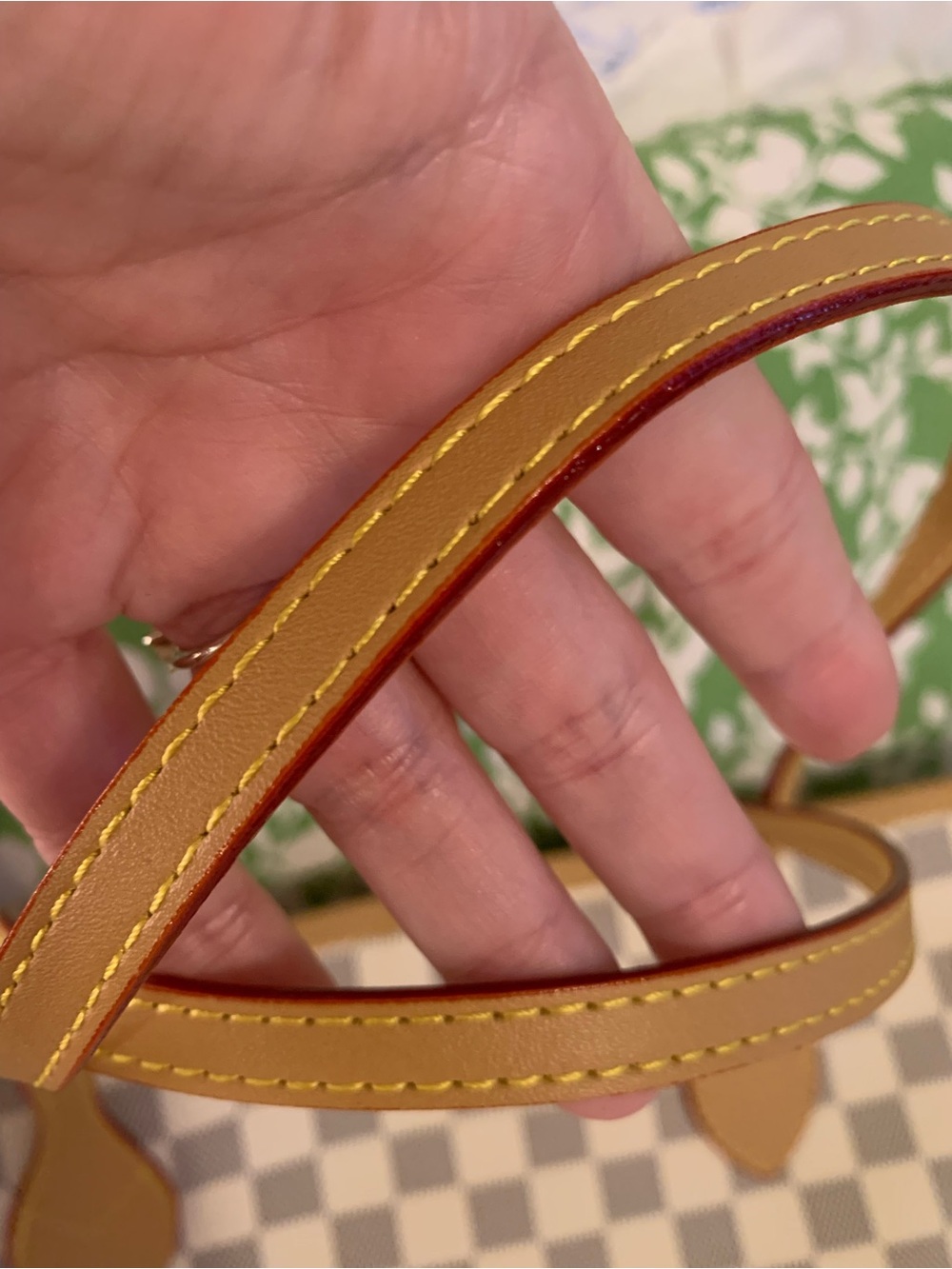 Louis Vuitton checked bag-dupe - Picture 9 of 9